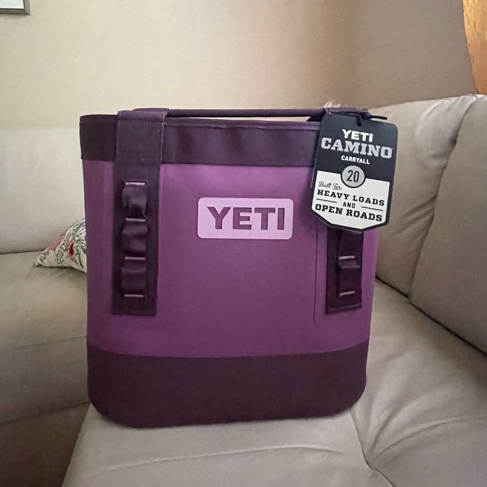 YETI Camino Carryall in Nordic Purple